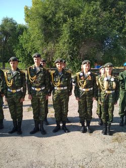 �������