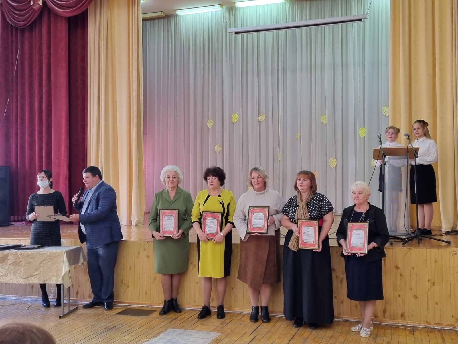 ���� �������